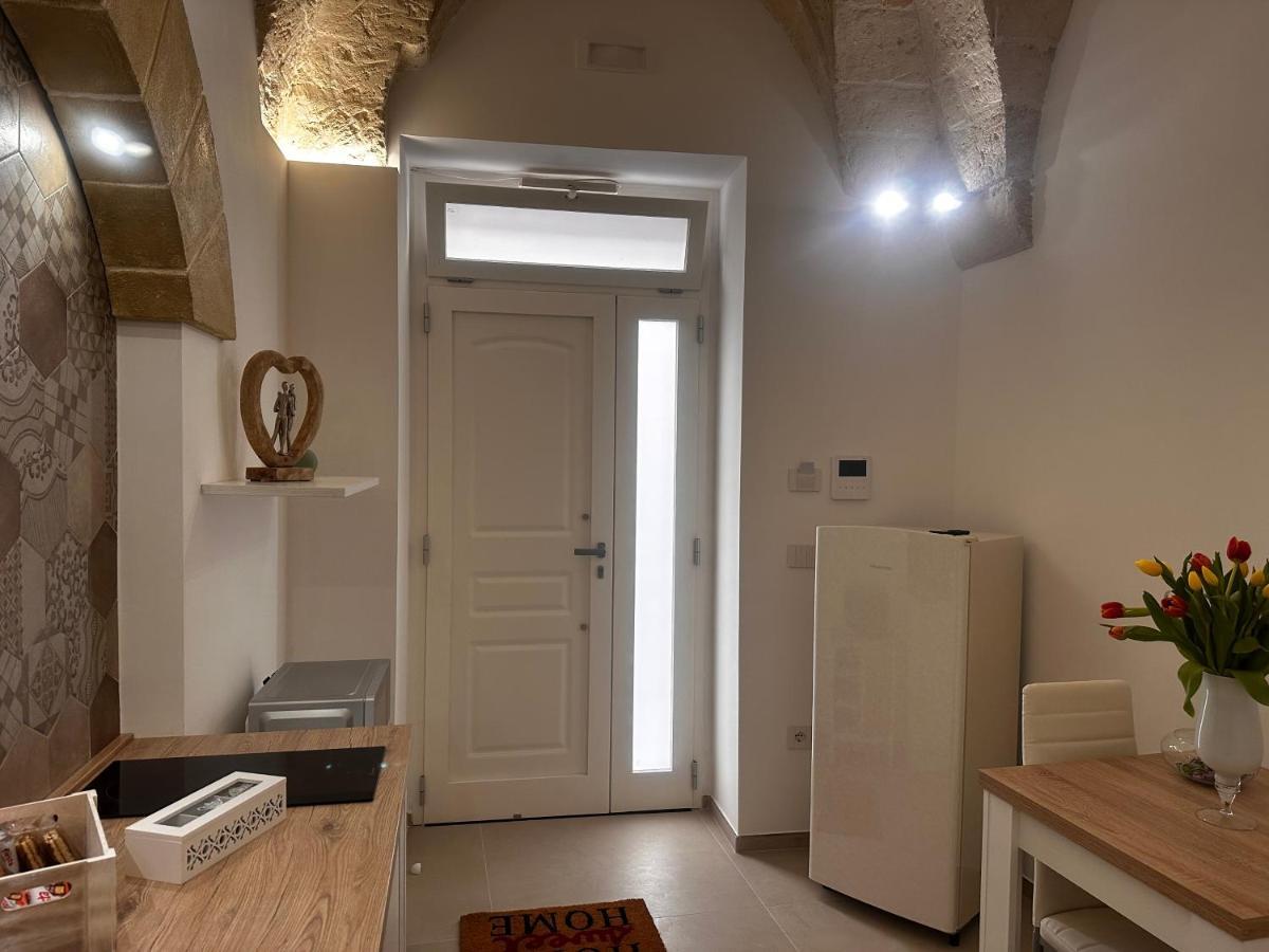 Eterea Casa Vacanza Brindisi Bagian luar foto