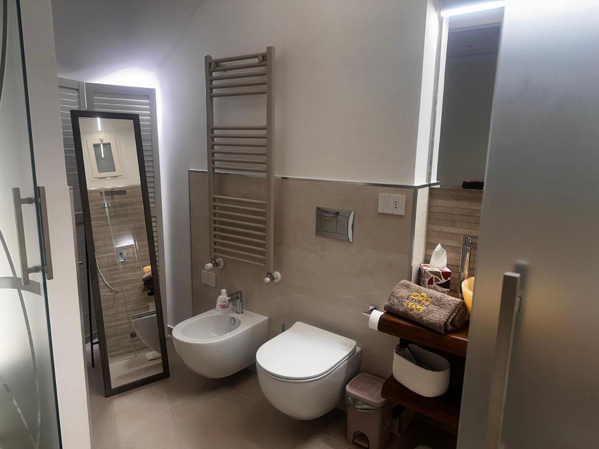 Eterea Casa Vacanza Brindisi Bagian luar foto