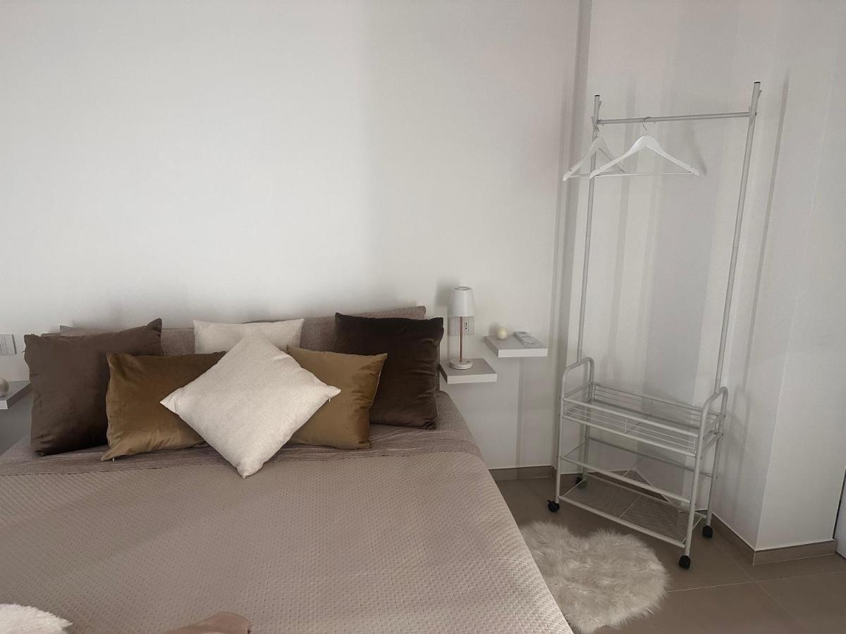 Eterea Casa Vacanza Brindisi Bagian luar foto