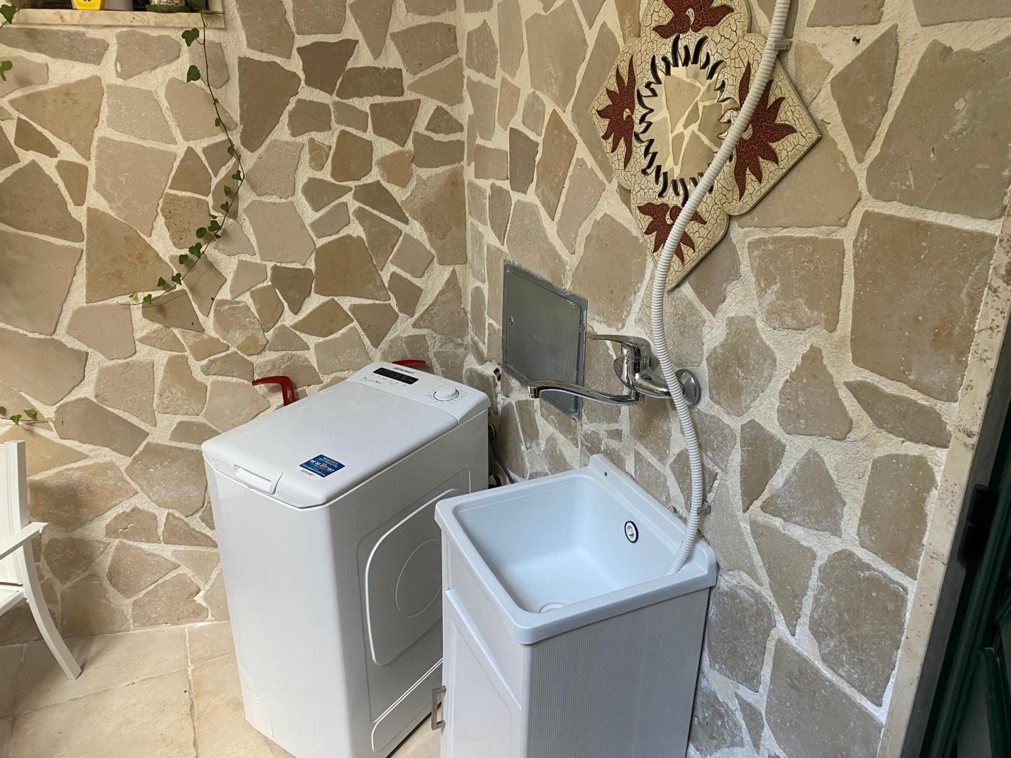 Eterea Casa Vacanza Brindisi Bagian luar foto